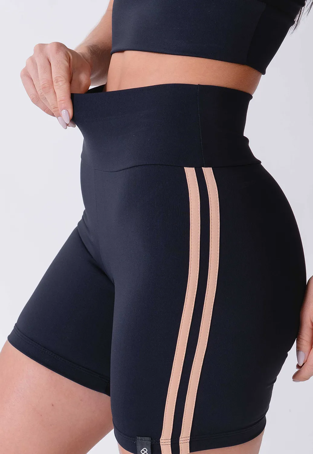 Bermuda Basic Listra